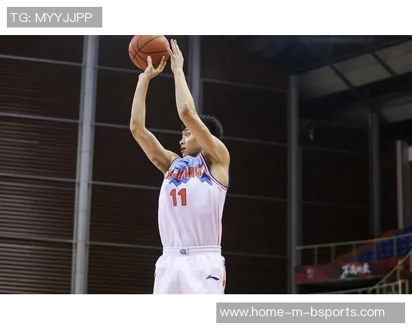 齐麟：从篮球新星到职业生涯的璀璨征程与未来展望